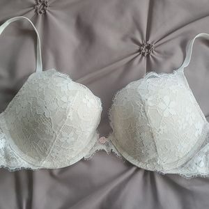 New Victoria Secrets Bra